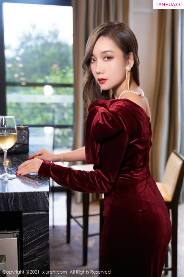小乔  御姐模特艾静香 猩红华丽的礼裙第13张图片